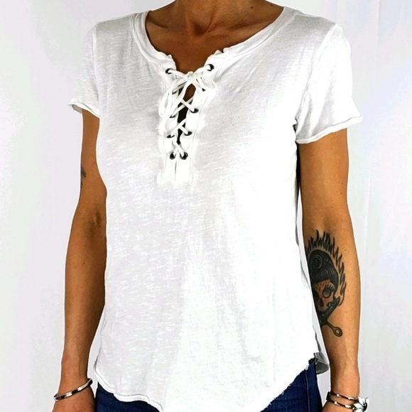 🔥BILLABONG🔥WHITE LACE UP TOP SIZES XS & M NWT - Picture 3 of 4